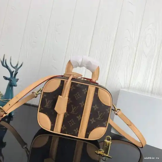 WIS VALISETTE LOUIS BB VUITTON 0504